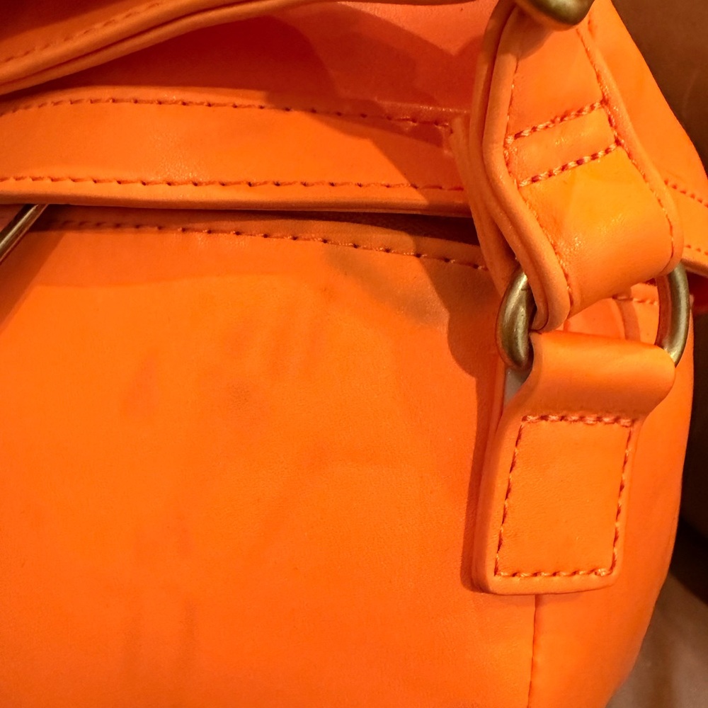 Loungefly Mcdonalds Orange Pumpkin bucket Crossbody Bag - Picture 3 of 8